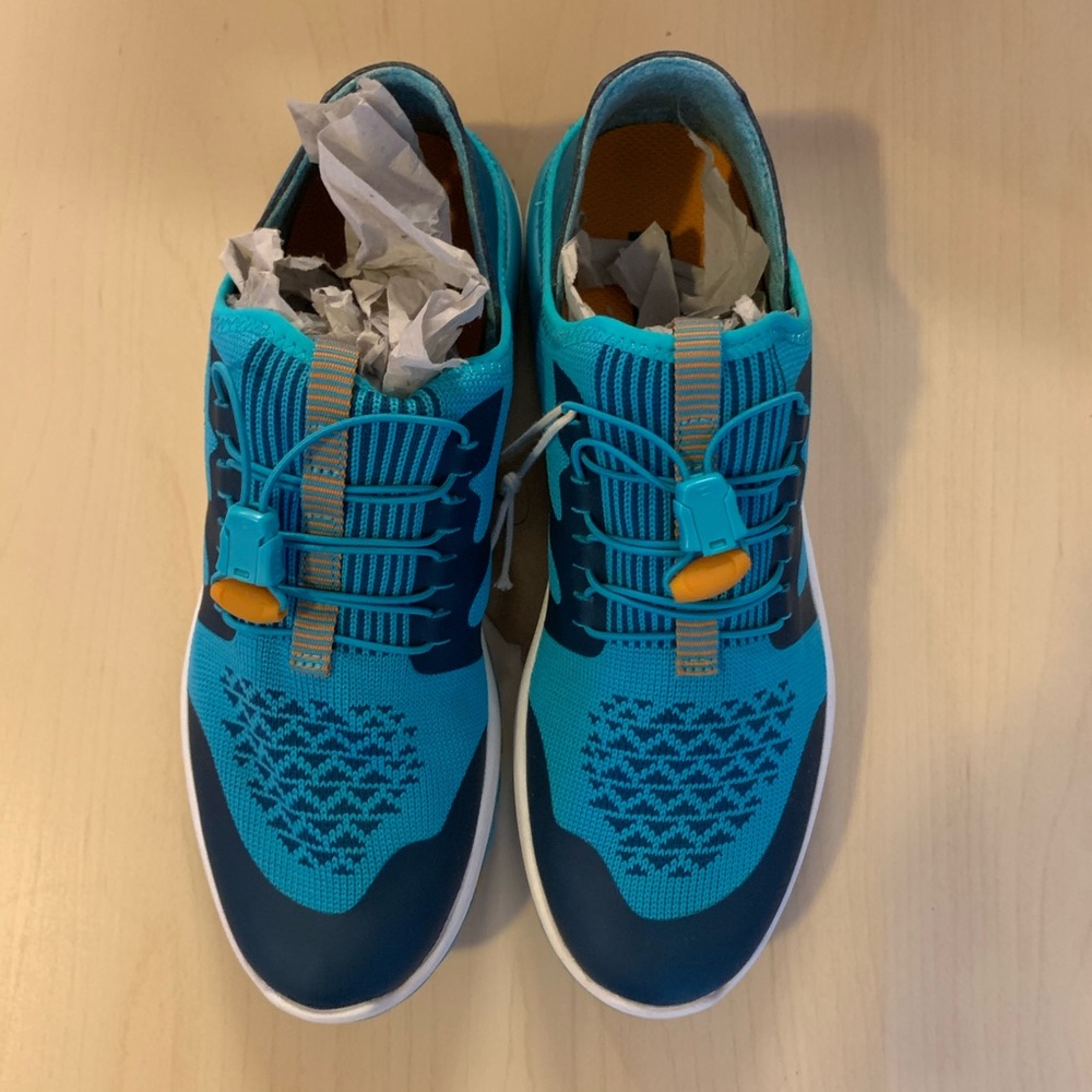 OluKai Miki Trainer - New